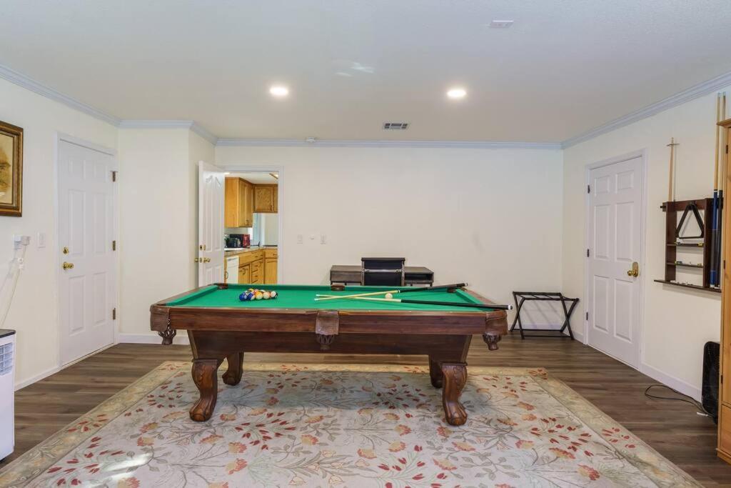 Acorn House - Charming House In Green Heaven With Pool Table With Lovely Backyard 奥克赫斯特 外观 照片