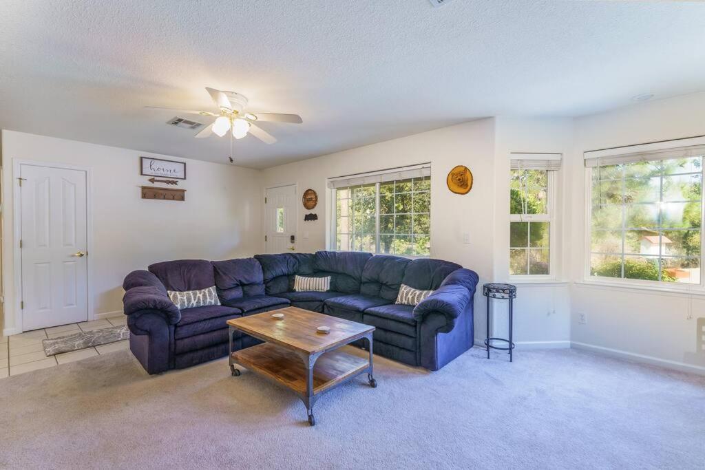 Acorn House - Charming House In Green Heaven With Pool Table With Lovely Backyard 奥克赫斯特 外观 照片